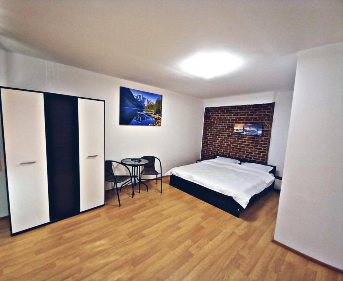 Camere In Regim Hotelier Brasov Luaran gambar